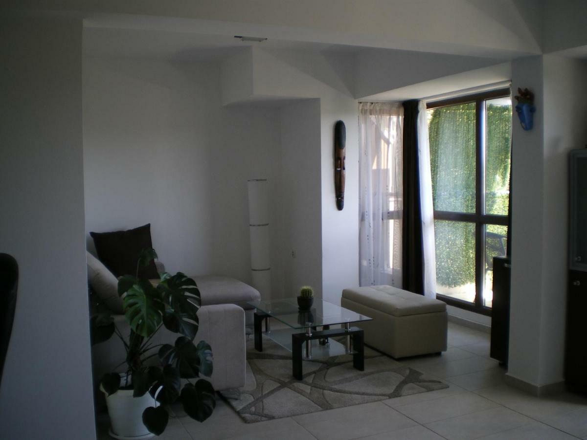 Park View Apartment Plovdiv With Parking المظهر الخارجي الصورة